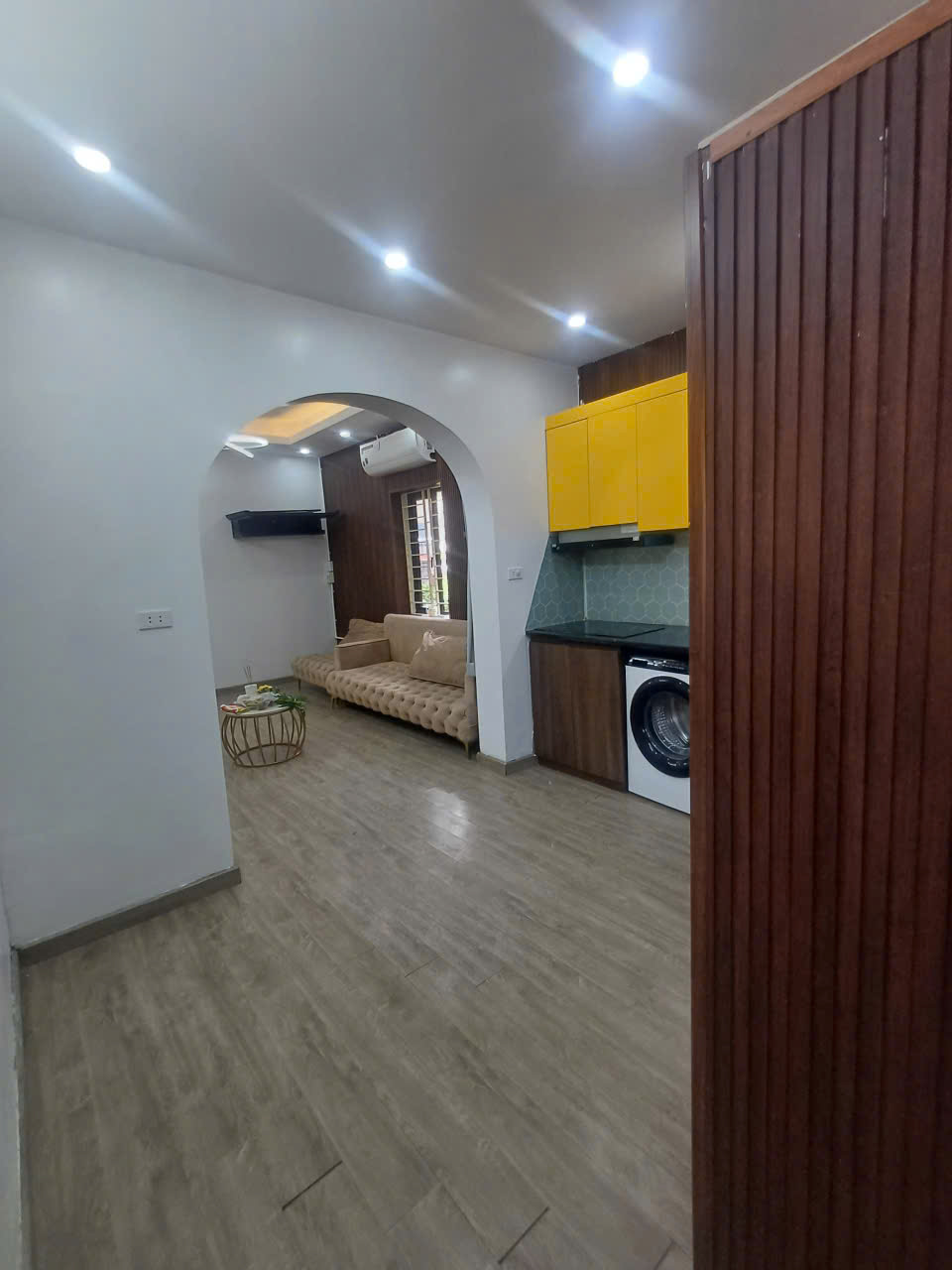 Bán căn hộ Tập thể Kim Đồng, 100m2, 3 ngủ, 2 vệ sinh, 4.85 tỷ sổ đỏ cc - Ảnh chính